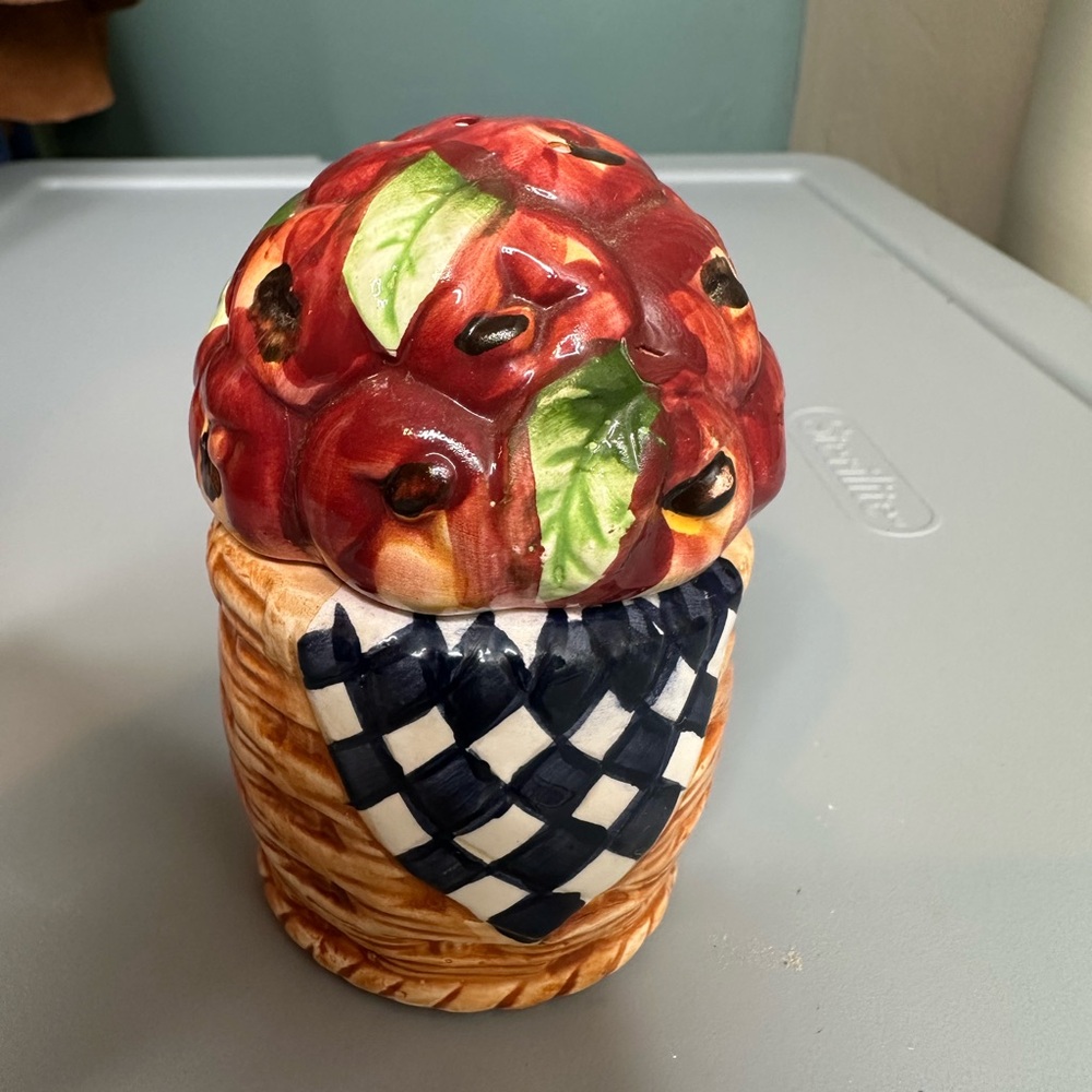 Vintage Apples In Basket Salt And Pepper Shaker Set Farmhouse Cottagecore